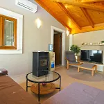 Kristina 1531 Apartman *
