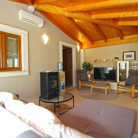 아파트 Kristina 1531 풀라