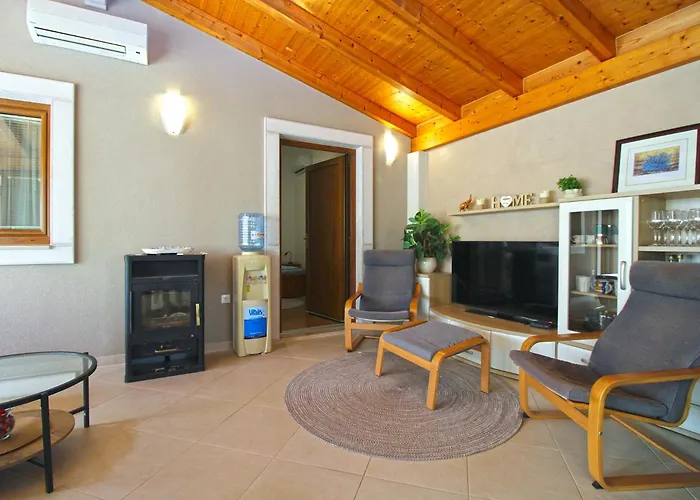 Kristina 1531 아파트 풀라