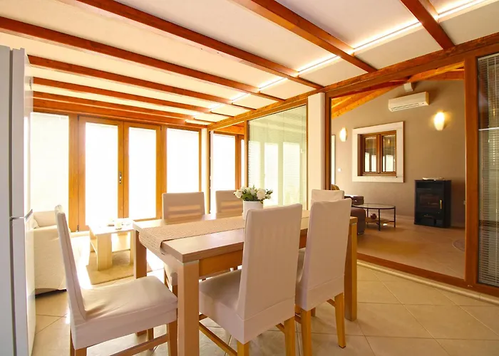 Kristina 1531 아파트 *