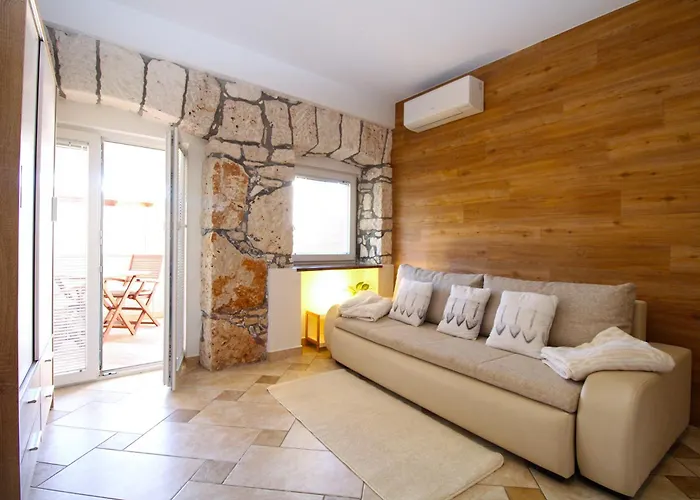 아파트 Kristina 1531 풀라