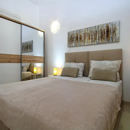 Apartman Kristina 1531 Póla